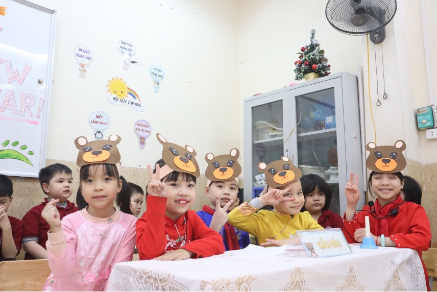 CÁC EM HỌC SINH KHỐI TIỂU HỌC HÒA NHẬP SÔI NỔI THAM GIA HỘI VUI HỌC TẬP 2