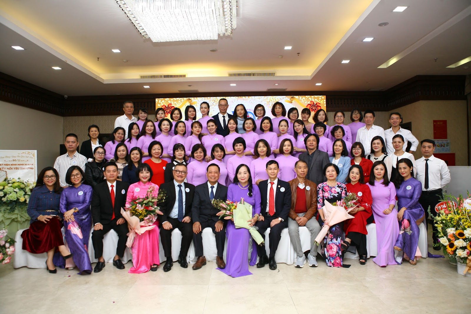CHÀO MỪNG 41 NĂM NGÀY NHÀ GIÁO VIỆT NAM  20/11 - KỶ NIỆM 30 NĂM THÀNH LẬP TRƯỜNG TIỂU HỌC BÌNH MINH 18