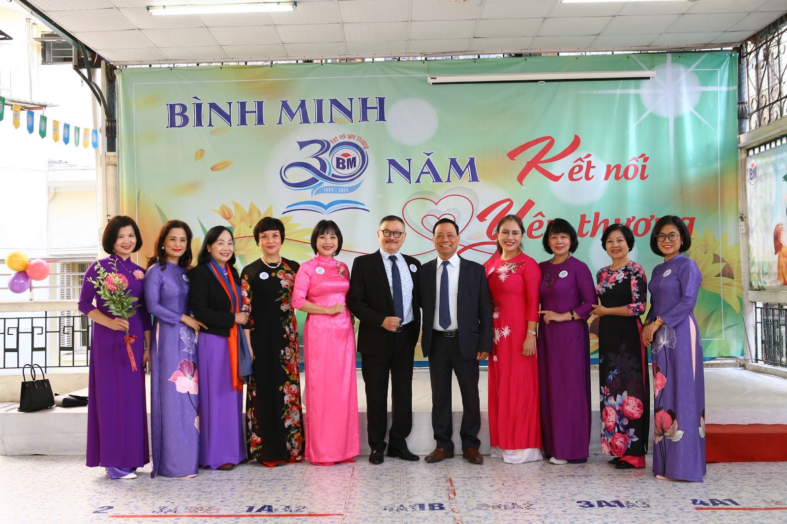 CHÀO MỪNG 41 NĂM NGÀY NHÀ GIÁO VIỆT NAM  20/11 - KỶ NIỆM 30 NĂM THÀNH LẬP TRƯỜNG TIỂU HỌC BÌNH MINH 2