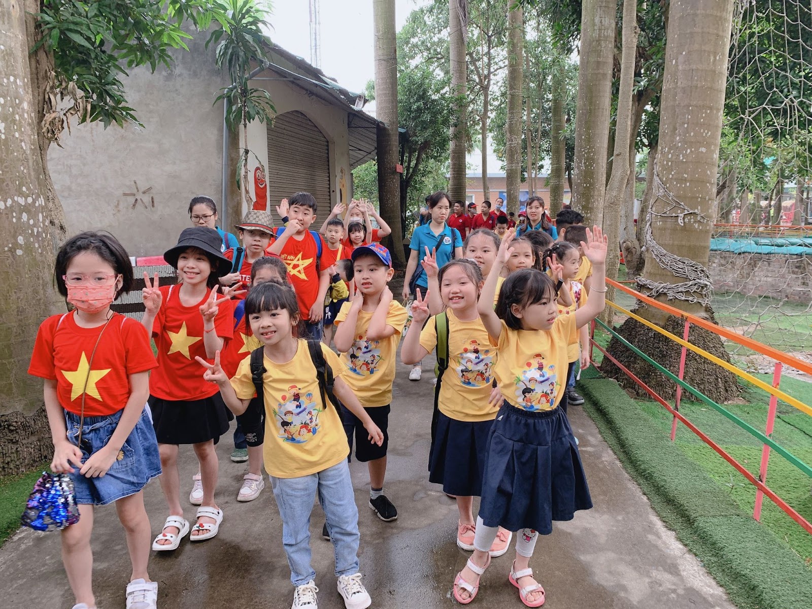 Chuyến tham quan thú vị của các bạn học sinh Trường Tiểu học Bình Minh   tại Khu trải nghiệm Cánh Buồm Xanh Park 1
