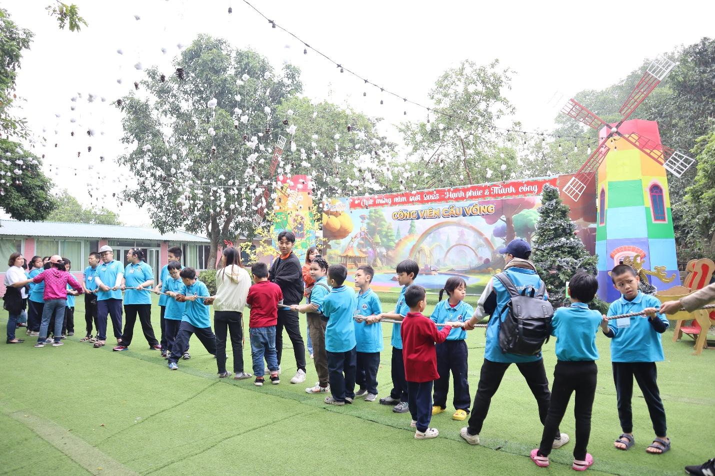 CHUYẾN THAM QUAN, TRẢI NGHIỆM THỰC TẾ ĐẦY LÝ THÚ VÀ BỔ ÍCH CỦA HỌC SINH TRƯỜNG TIỂU HỌC BÌNH MINH TẠI CÔNG VIÊN CẦU VỒNG – LONG BIÊN – HÀ NỘI 14