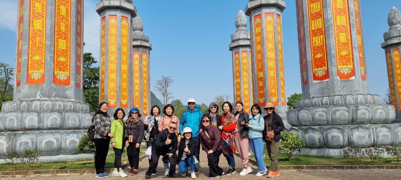 DU XUÂN ĐẦU NĂM 4