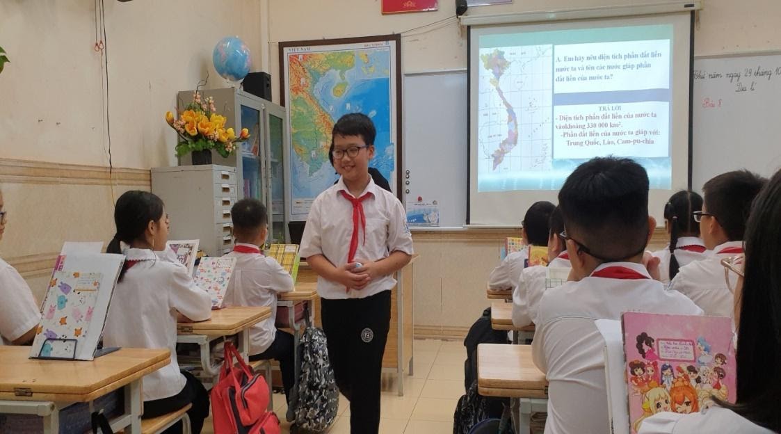 Hoạt động chào mừng Ngày Nhà giáo Việt Nam 20-11 của thầy trò trường Tiểu học Bình Minh 10