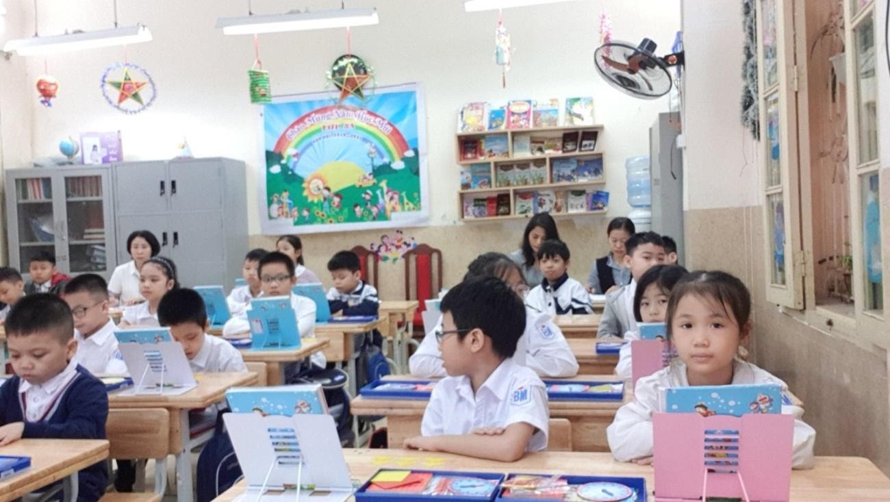 Hoạt động chào mừng Ngày Nhà giáo Việt Nam 20-11 của thầy trò trường Tiểu học Bình Minh 7