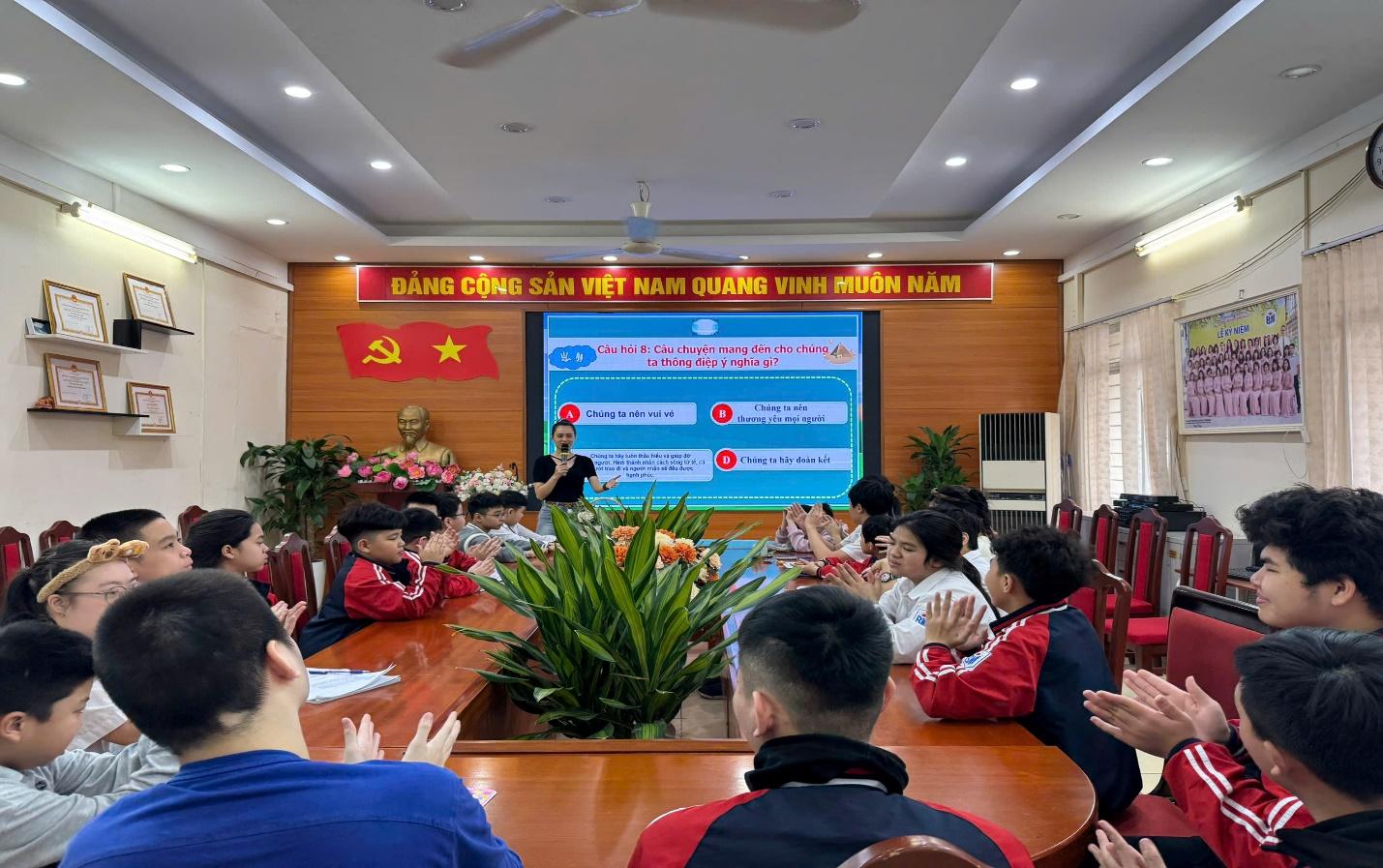 HỌC SINH HỨNG THÚ THAM GIA HOẠT ĐỘNG ĐỌC SÁCH TRONG CÂU LẠC BỘ “GIỜ ĐỌC VUI VẺ” 5