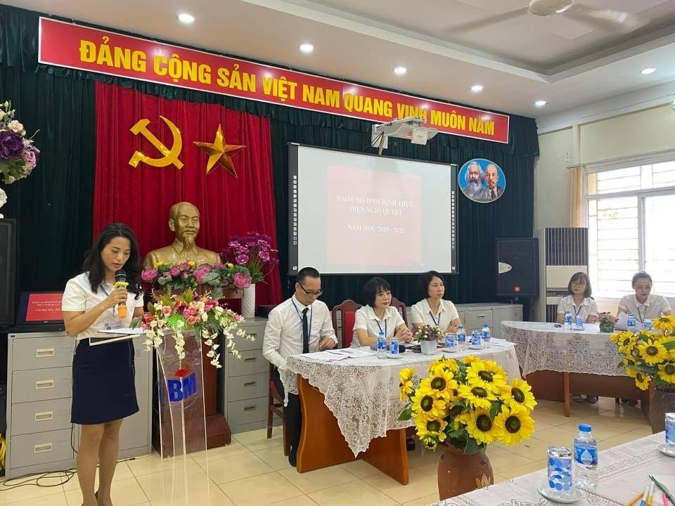 Hội nghị Cán bộ- giáo viên- nhân viên trường Tiểu học Bình Minh năm học 2020-2021 2