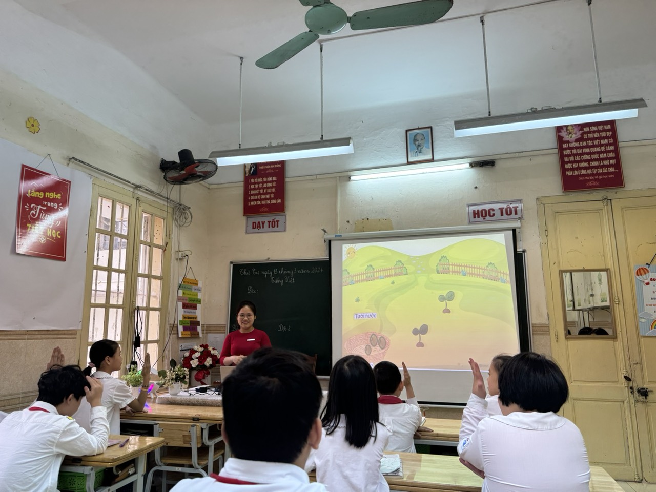HỘI THI GIÁO VIÊN DẠY GIỎI VÀ HỘI GIẢNG ĐÃ THẮP LỬA CHO PHÒNG TRÀO DẠY TỐT - HỌC TỐT CỦA TRƯỜNG TH BÌNH MINH 5