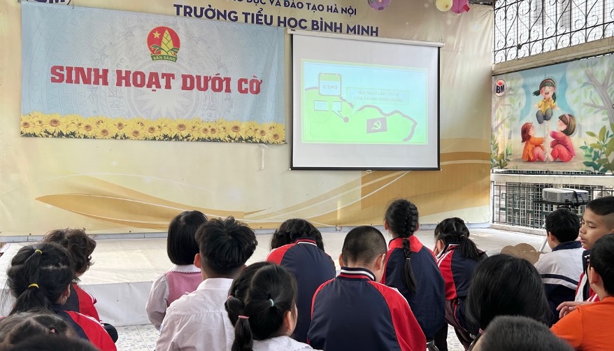HƯỚNG TỚI KỶ NIỆM 94 NĂM NGÀY THÀNH LẬP ĐOÀN TNCS HỒ CHÍ MINH: HỌC SINH TRƯỜNG TIỂU HỌC BÌNH MINH HÀO HỨNG THAM GIA CÁC HOẠT ĐỘNG Ý NGHĨA 1