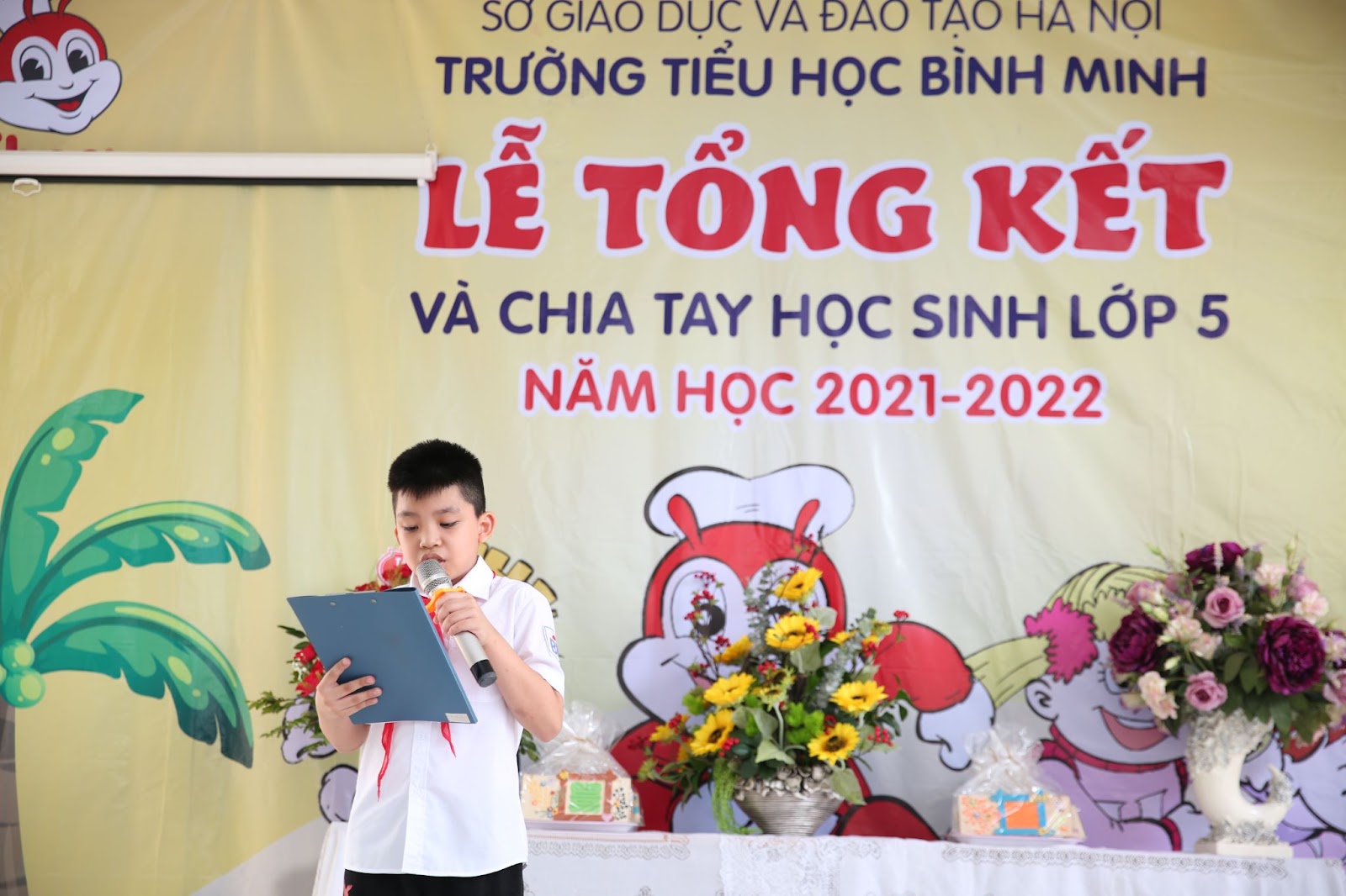 LỄ TỔNG KẾT NĂM HỌC VÀ CHIA TAY HỌC SINH KHỐI NĂM  NĂM HỌC 2021-2022 15