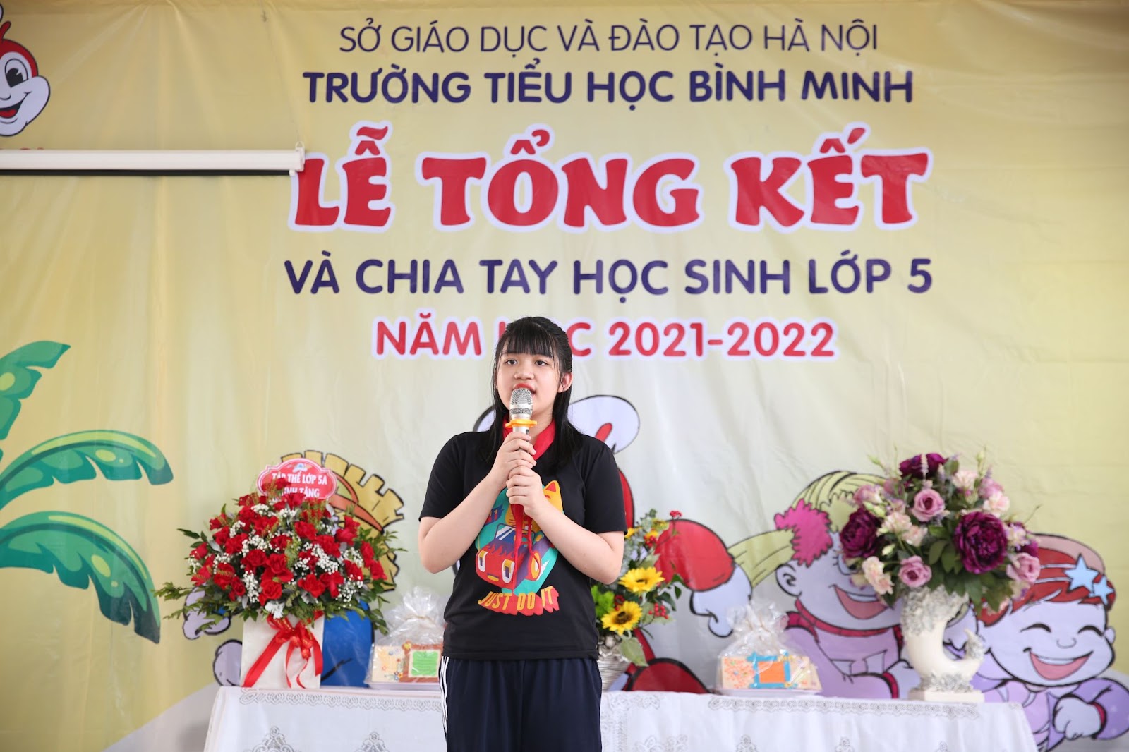 LỄ TỔNG KẾT NĂM HỌC VÀ CHIA TAY HỌC SINH KHỐI NĂM  NĂM HỌC 2021-2022 16