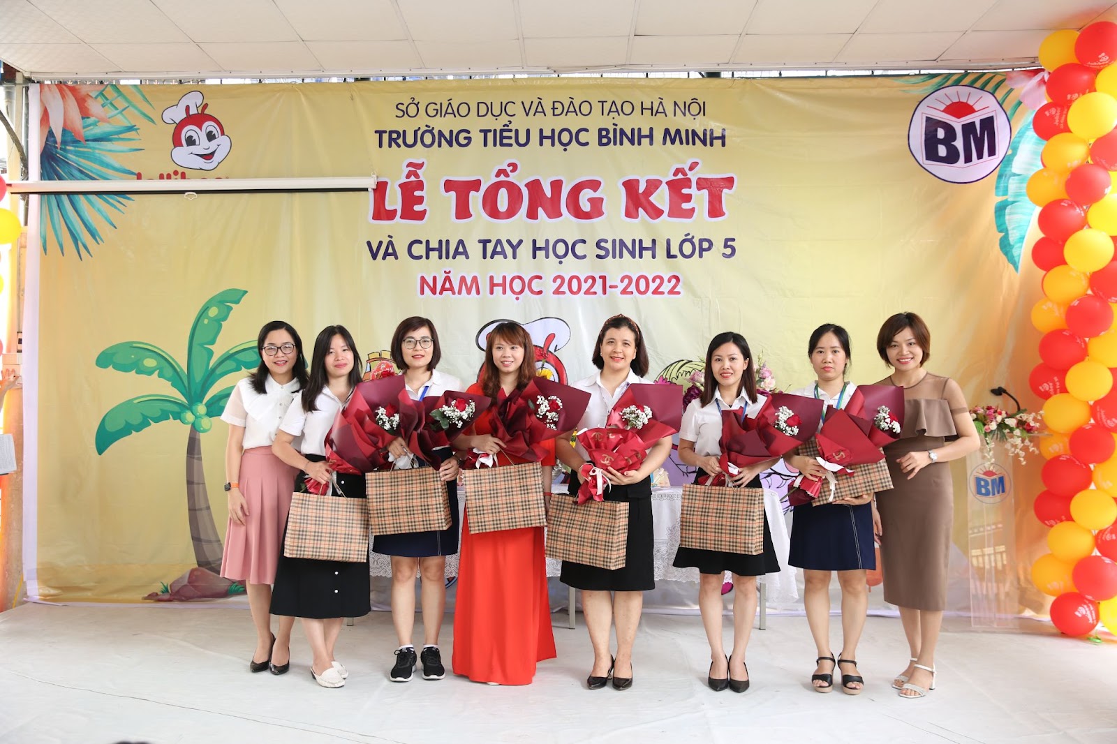 LỄ TỔNG KẾT NĂM HỌC VÀ CHIA TAY HỌC SINH KHỐI NĂM  NĂM HỌC 2021-2022 20