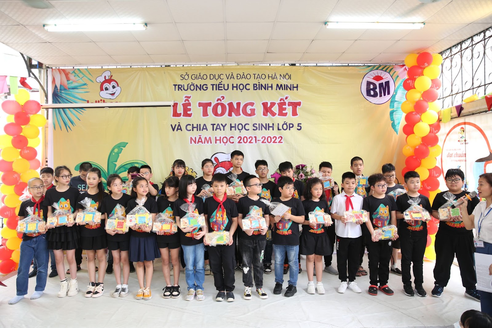 LỄ TỔNG KẾT NĂM HỌC VÀ CHIA TAY HỌC SINH KHỐI NĂM  NĂM HỌC 2021-2022 21