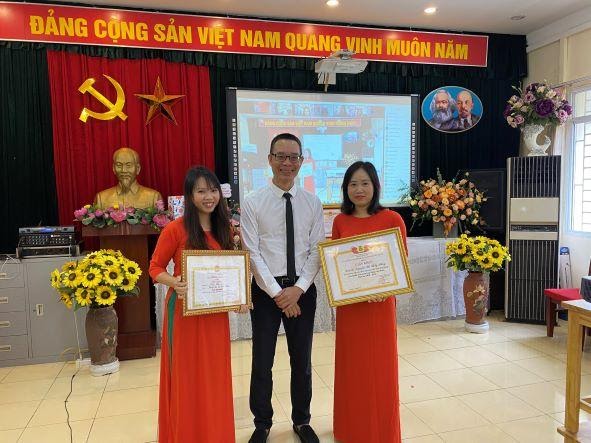 LONG TRỌNG TỔ CHỨC KỶ NIỆM NGÀY NHÀ GIÁO VIỆT NAM 20 - 11 11