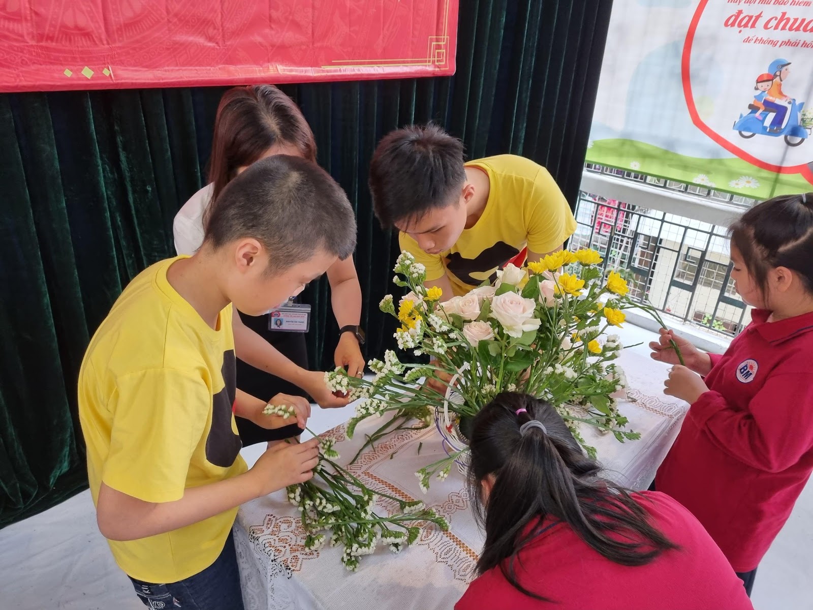 ĐẾN TRƯỜNG EM ĐƯỢC HỌC NHIỀU ĐIỀU HAY 1