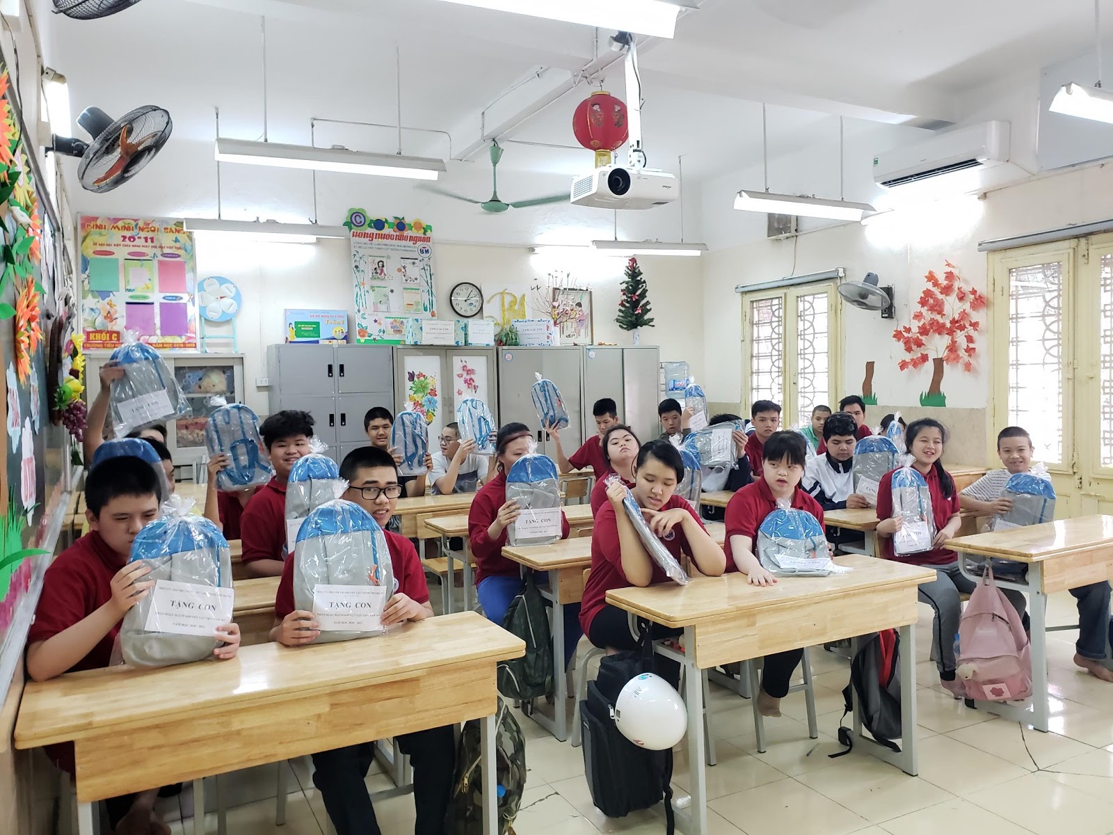ĐẾN TRƯỜNG EM ĐƯỢC HỌC NHIỀU ĐIỀU HAY 10