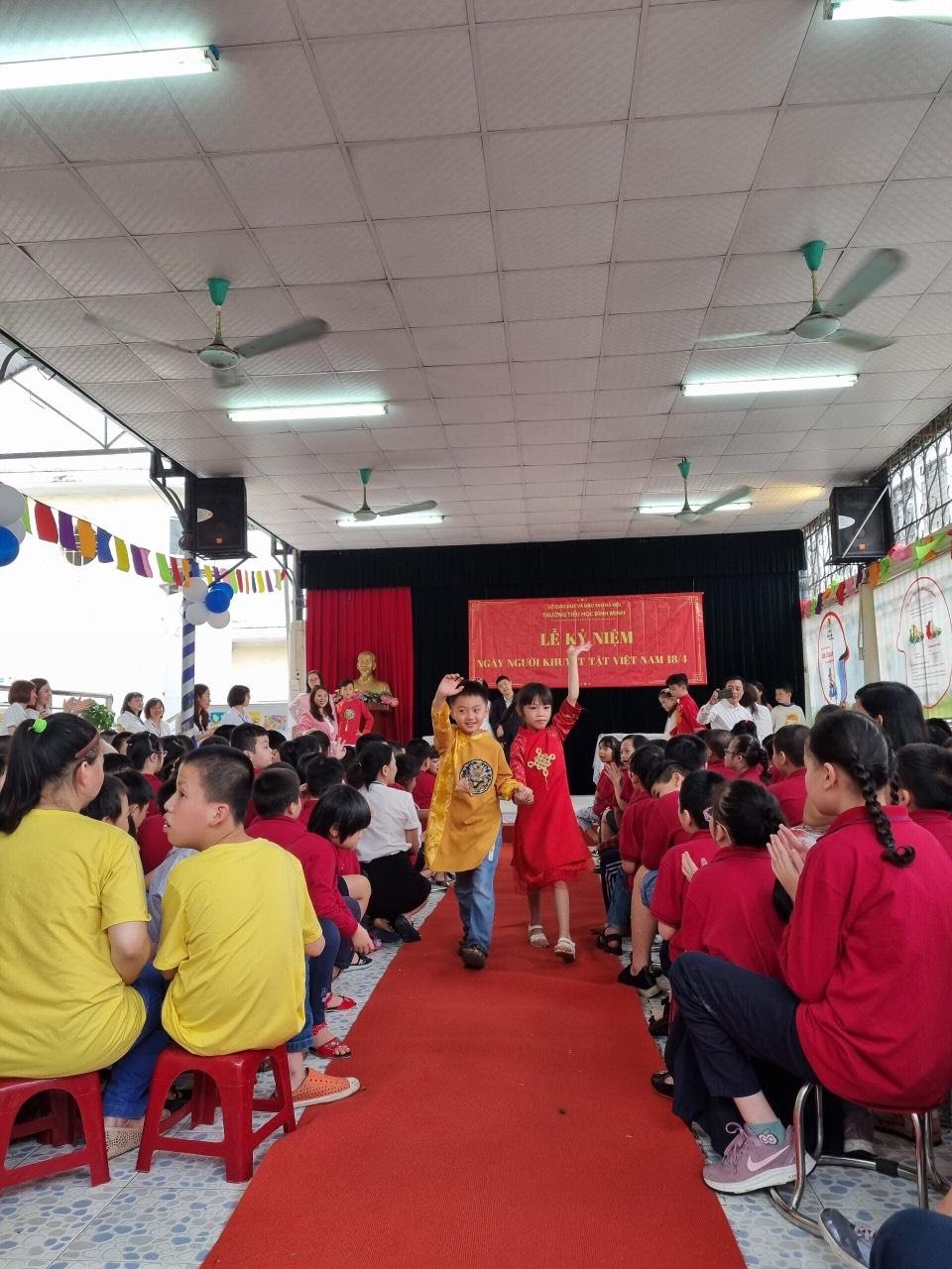 ĐẾN TRƯỜNG EM ĐƯỢC HỌC NHIỀU ĐIỀU HAY 5