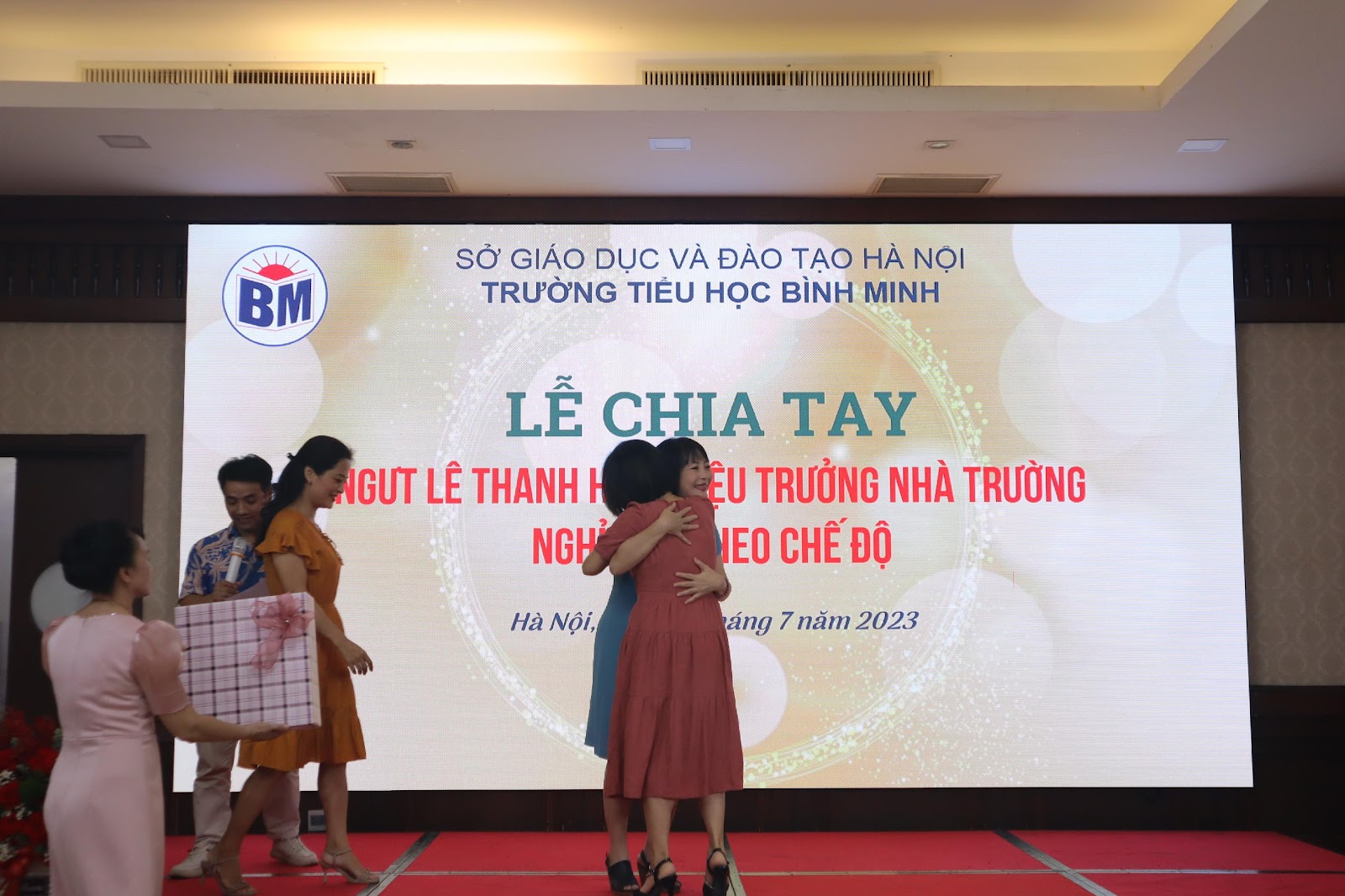LƯU LUYẾN CHIA TAY NGƯT. LÊ THANH HÀ 5