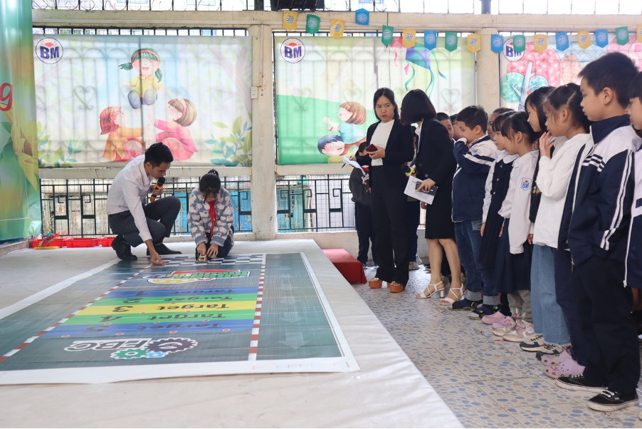 NGÀY HỘI STEM CẤP TIỂU HỌC NĂM HỌC 2023 - 2024 - ĐÁNH THỨC ĐAM MÊ, KHƠI NGUỒN SÁNG TẠO 13