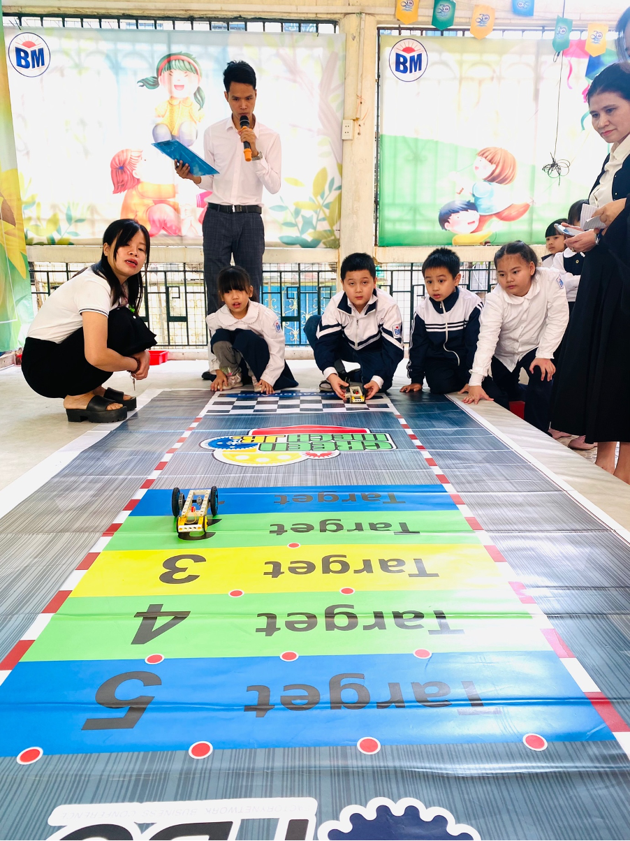 NGÀY HỘI STEM CẤP TIỂU HỌC NĂM HỌC 2023 - 2024 - ĐÁNH THỨC ĐAM MÊ, KHƠI NGUỒN SÁNG TẠO 15