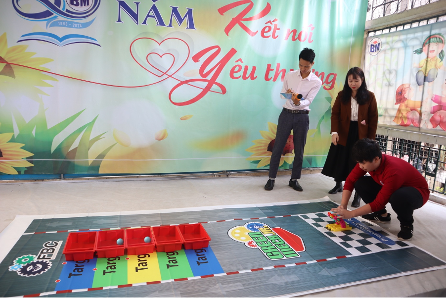 NGÀY HỘI STEM CẤP TIỂU HỌC NĂM HỌC 2023 - 2024 - ĐÁNH THỨC ĐAM MÊ, KHƠI NGUỒN SÁNG TẠO 16