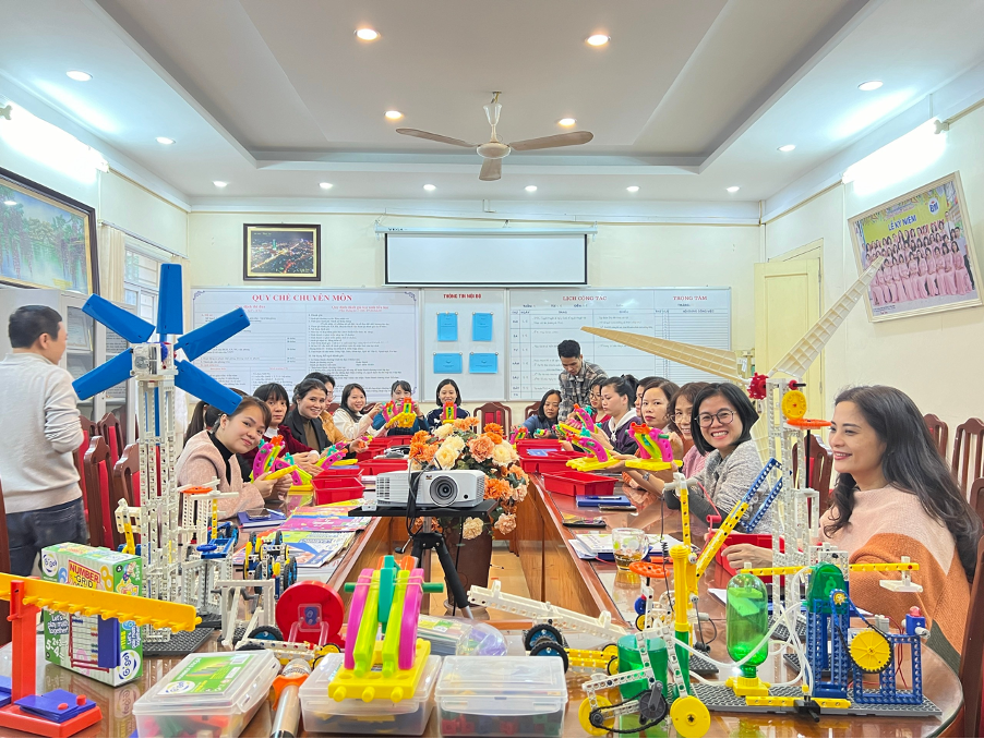 NGÀY HỘI STEM CẤP TIỂU HỌC NĂM HỌC 2023 - 2024 - ĐÁNH THỨC ĐAM MÊ, KHƠI NGUỒN SÁNG TẠO 2