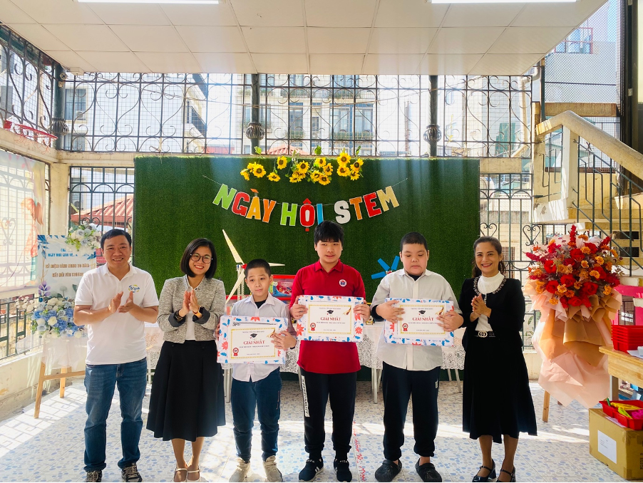 NGÀY HỘI STEM CẤP TIỂU HỌC NĂM HỌC 2023 - 2024 - ĐÁNH THỨC ĐAM MÊ, KHƠI NGUỒN SÁNG TẠO 21