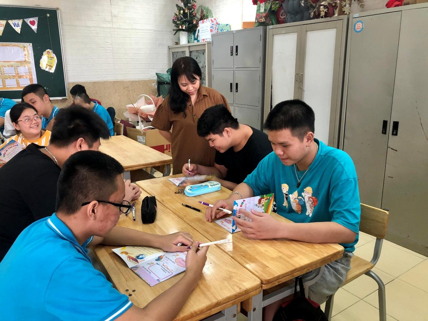 NHỮNG BUỔI HỌC ĐẦU NĂM HỌC MỚI 10