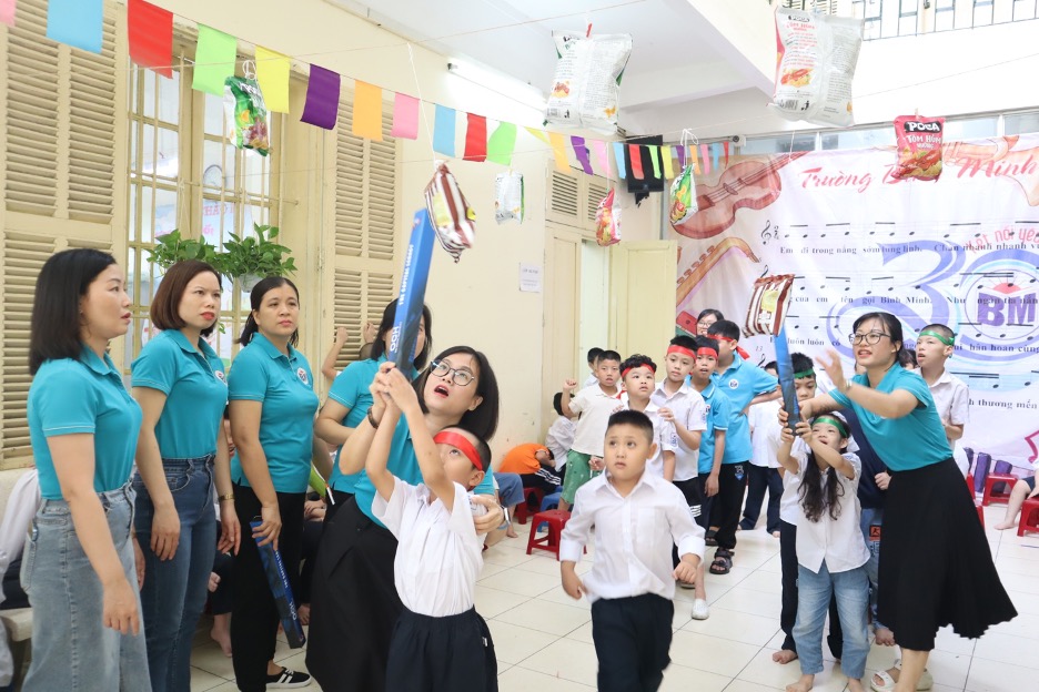 NHỮNG KHOẢNH KHẮC ĐÁNG NHỚ TẠI NGÀY HỘI TRÒ CHƠI DÂN GIAN 1