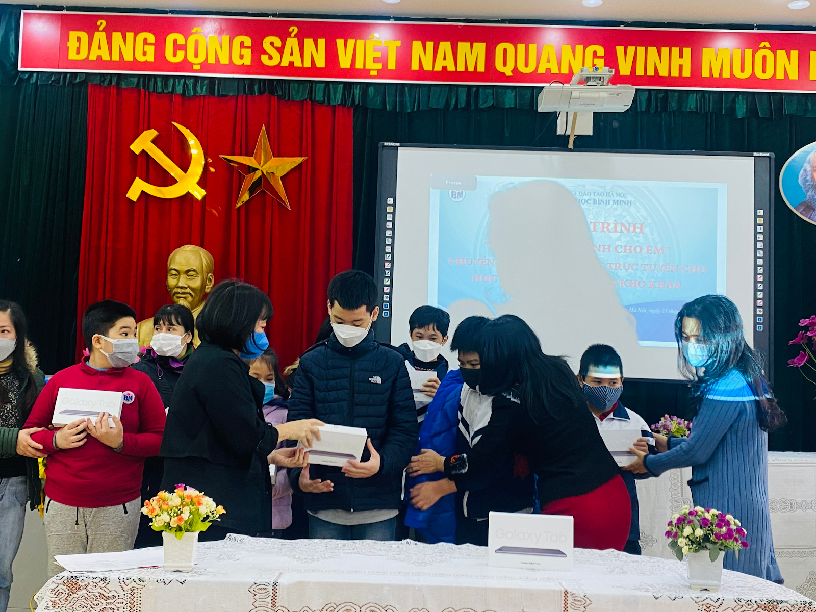 “TRAO YÊU THƯƠNG” 4
