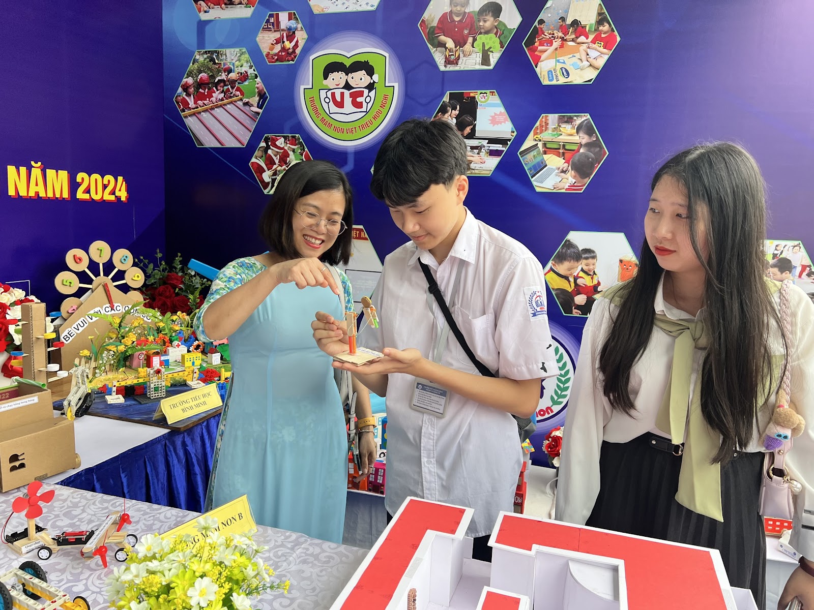 TRƯỜNG TH BÌNH MINH THAM GIA NGÀY HỘI CÔNG NGHỆ THÔNG TIN NGÀNH GIÁO DỤC ĐÀO TẠO HÀ NỘI LẦN THỨ VI NĂM 2024 21