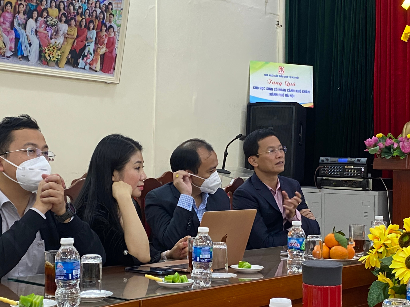 TRƯỜNG TIỂU HỌC BÌNH MINH ĐÓN ĐOÀN CÔNG TÁC CỦA ỦY BAN NHÂN DÂN THÀNH PHỐ HÀ TĨNH ĐẾN THĂM VÀ LÀM VIỆC 2