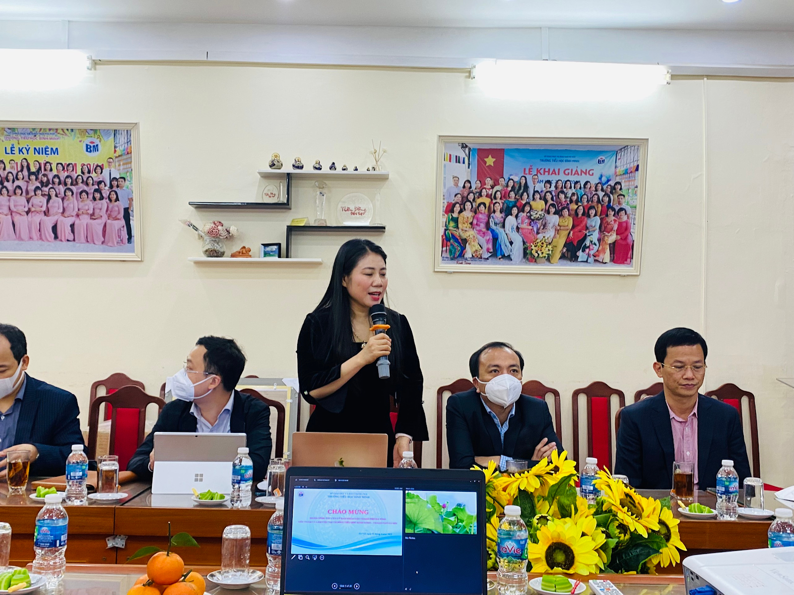 TRƯỜNG TIỂU HỌC BÌNH MINH ĐÓN ĐOÀN CÔNG TÁC CỦA ỦY BAN NHÂN DÂN THÀNH PHỐ HÀ TĨNH ĐẾN THĂM VÀ LÀM VIỆC 7