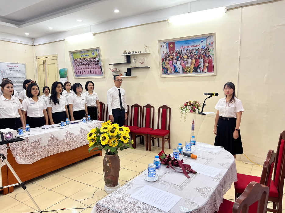 TRƯỜNG TIỂU HỌC BÌNH MINH LONG TRỌNG TỔ CHỨC HỘI NGHỊ CÁN BỘ, GIÁO VIÊN VÀ NGƯỜI LAO ĐỘNG  NĂM HỌC 2022 – 2023   