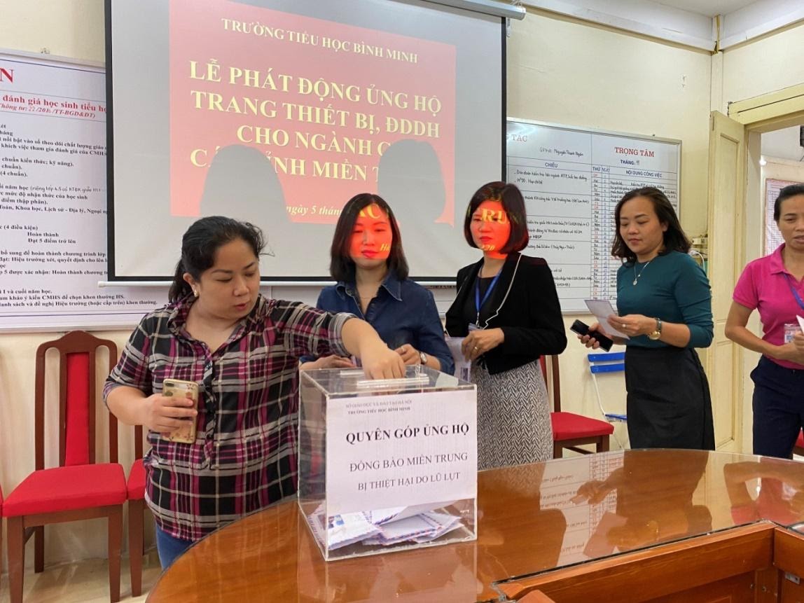 Trường tiểu học Bình Minh phát động ủng hộ người dân miền trung vượt qua mưa lũ. 1