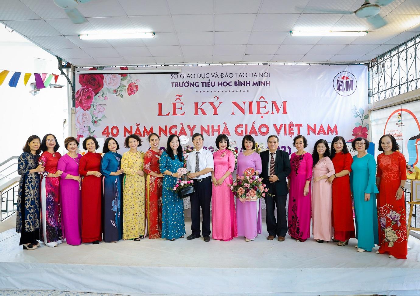  TƯNG BỪNG KỈ NIỆM 40 NGÀY NHÀ GIÁO VIỆT NAM 14
