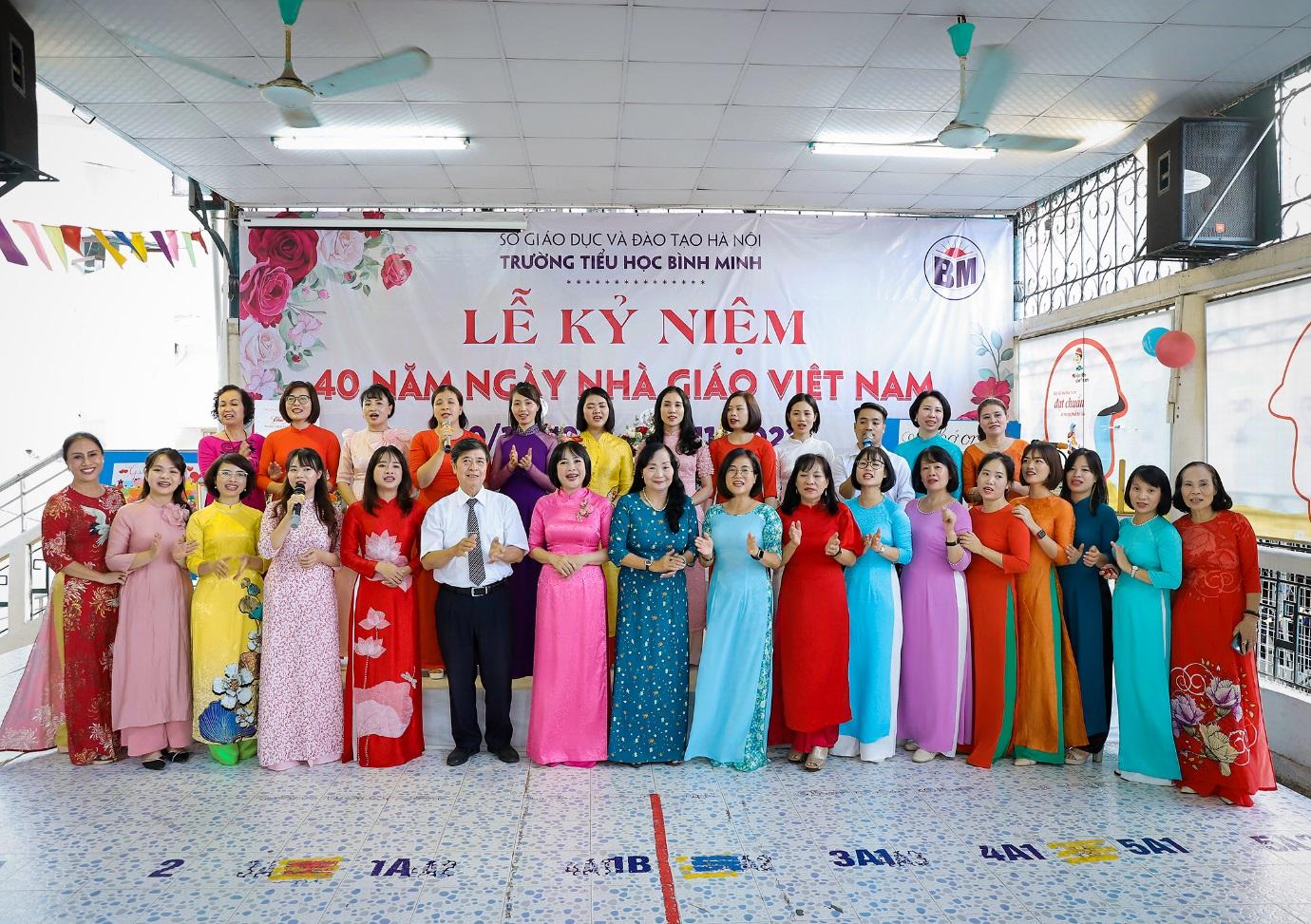  TƯNG BỪNG KỈ NIỆM 40 NGÀY NHÀ GIÁO VIỆT NAM 16