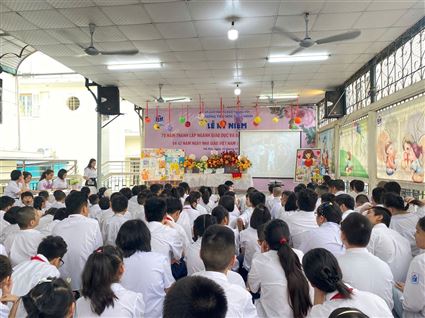 TRƯỜNG TIỂU HỌC BÌNH MINH TƯNG BỪNG CHÀO MỪNG NGÀY NHÀ GIÁO VIỆT NAM 20/11