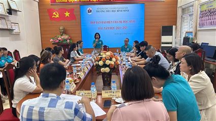 Buổi họp phụ huynh đầu năm học: “KẾT NỐI - YÊU THƯƠNG”