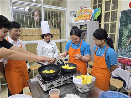 HỌC SINH TRƯỜNG TIỂU HỌC BÌNH MINH HOÀN THÀNH BÀI THI CUỐI KHÓA LỚP NGHỀ LÀM BÁNH