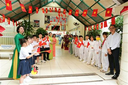 RỘN RÀNG LỄ KHAI GIẢNG NĂM HỌC MỚI 2026 – 2027 TẠI TRƯỜNG TIỂU HỌC BÌNH MINH