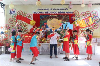 TẾT TRUNG THU ẤM ÁP YÊU THƯƠNG TẠI TRƯỜNG TIỂU HỌC BÌNH MINH
