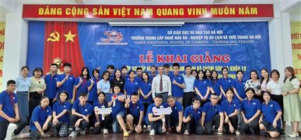 LỄ KHAI GIẢNG LỚP SƠ CẤP NGHỀ KỸ THUẬT LÀM BÁNH VÀ CHĂM SÓC DA KHÓA 19 DÀNH CHO HỌC SINH KHUYẾT TẬT