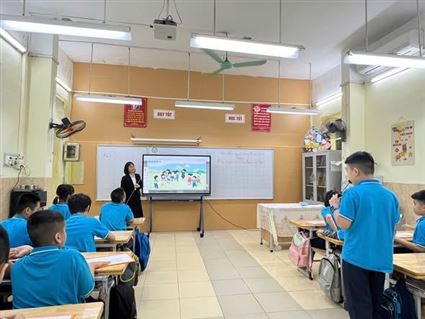 ĐỔI MỚI – SÁNG TẠO TRONG GIẢNG DẠY VỚI THIẾT BỊ DẠY HỌC THÔNG MINH