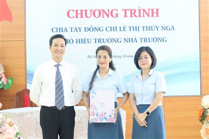 TRƯỜNG TIỂU HỌC BÌNH MINH CHIA TAY ĐỒNG CHÍ LÊ THỊ THÚY NGA – PHÓ HIỆU TRƯỞNG NHÀ TRƯỜNG