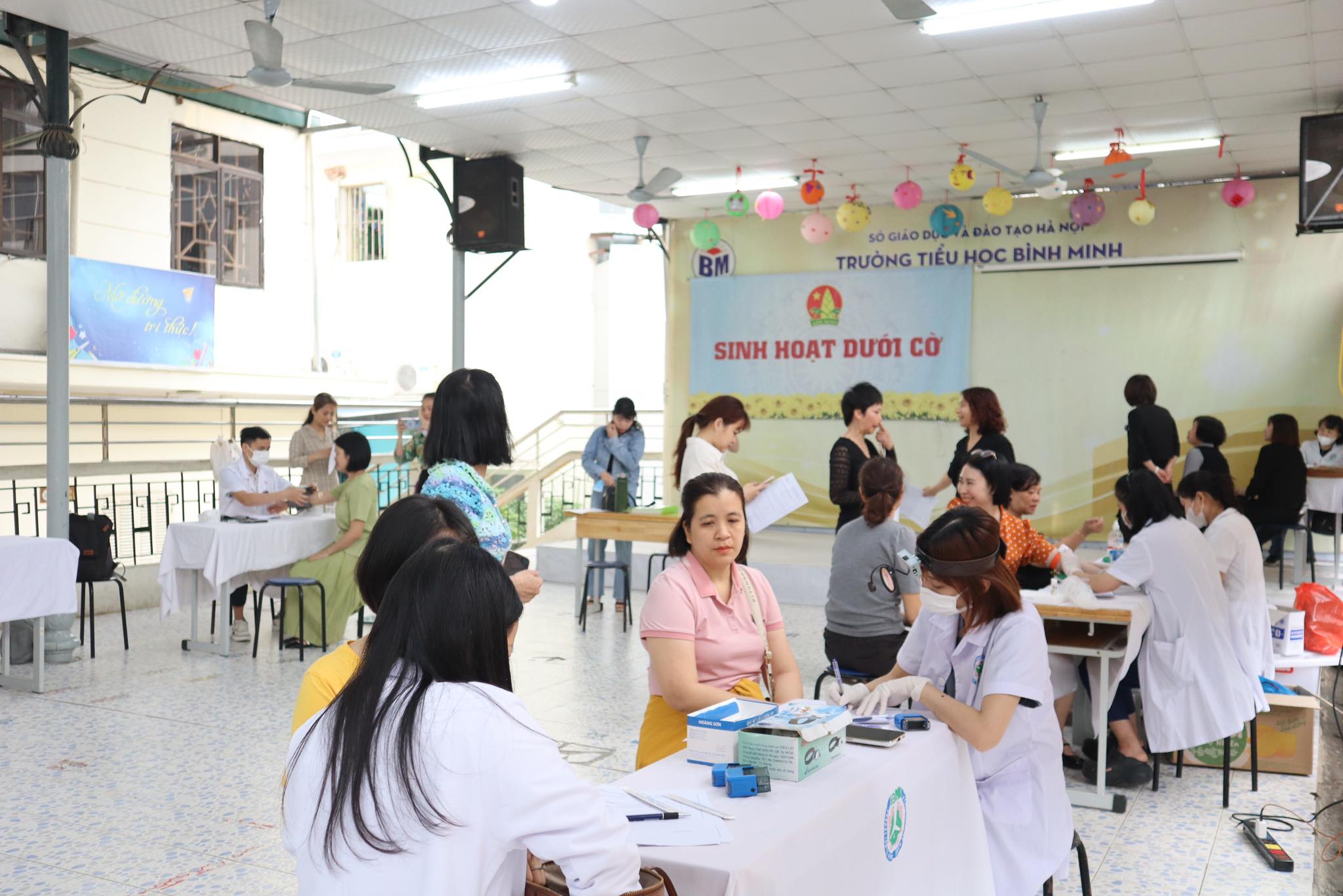 Trường Tiểu Học Bình Minh Tổ Chức Khám Sức Khỏe Cho Cán Bộ, Giáo Viên, Nhân Viên