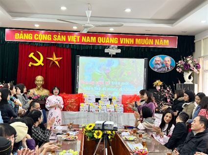 Buổi gặp mặt tất niên ấm áp dành cho cán bộ, giáo viên, nhân viên trường Tiểu học Bình Minh