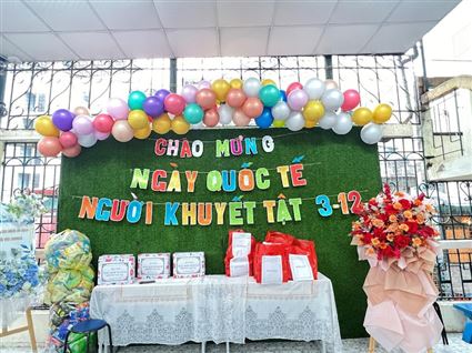 HỘI VUI NGÀY QUỐC TẾ NGƯỜI KHUYẾT TẬT TẠI TRƯỜNG TIỂU HỌC BÌNH MINH