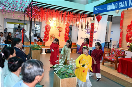MÙA XUÂN ẤM ÁP CỦA NHỮNG BẠN NHỎ KHỐI TIỂU HỌC